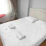 Large Central Apartment In A Quiet Area 40