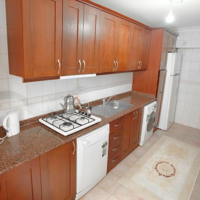 Appartement Large In A Quiet Area 40 Istambul